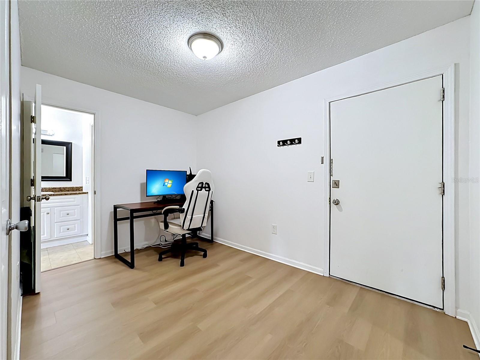 5507 Fountain Lake Unit B206, Bradenton, FL 34207