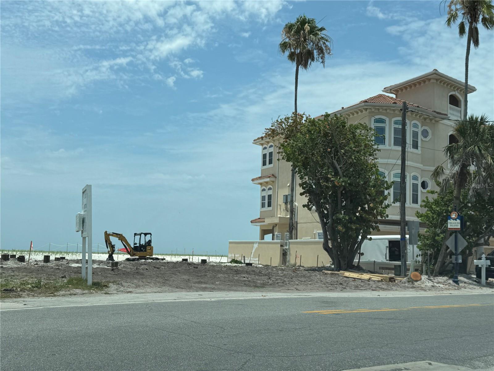 116 85th, Treasure Island, FL 33706