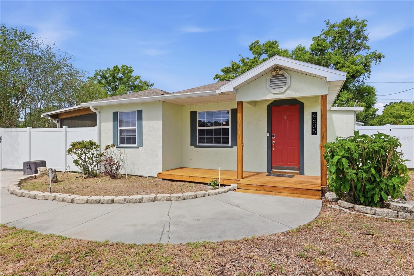 4608 46th, St Petersburg, FL 33714