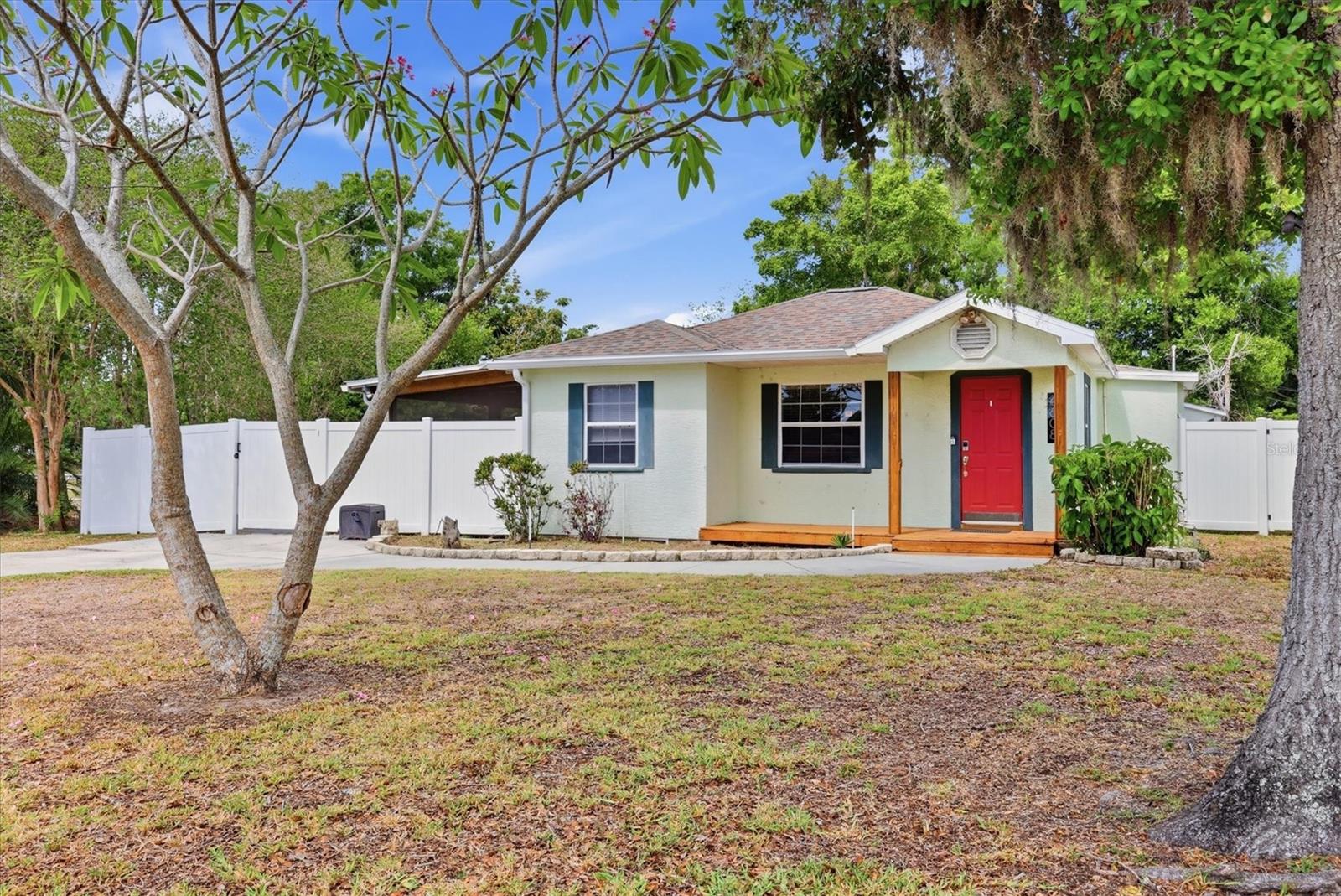 4608 46th, St Petersburg, FL 33714
