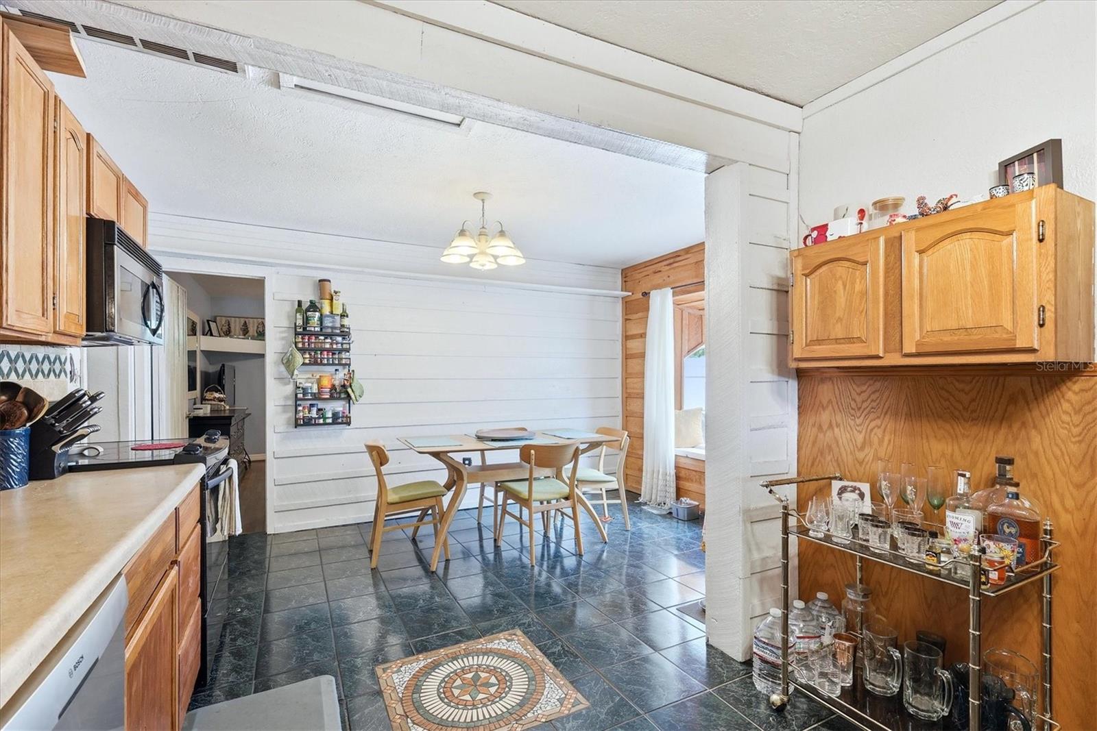 4608 46th, St Petersburg, FL 33714
