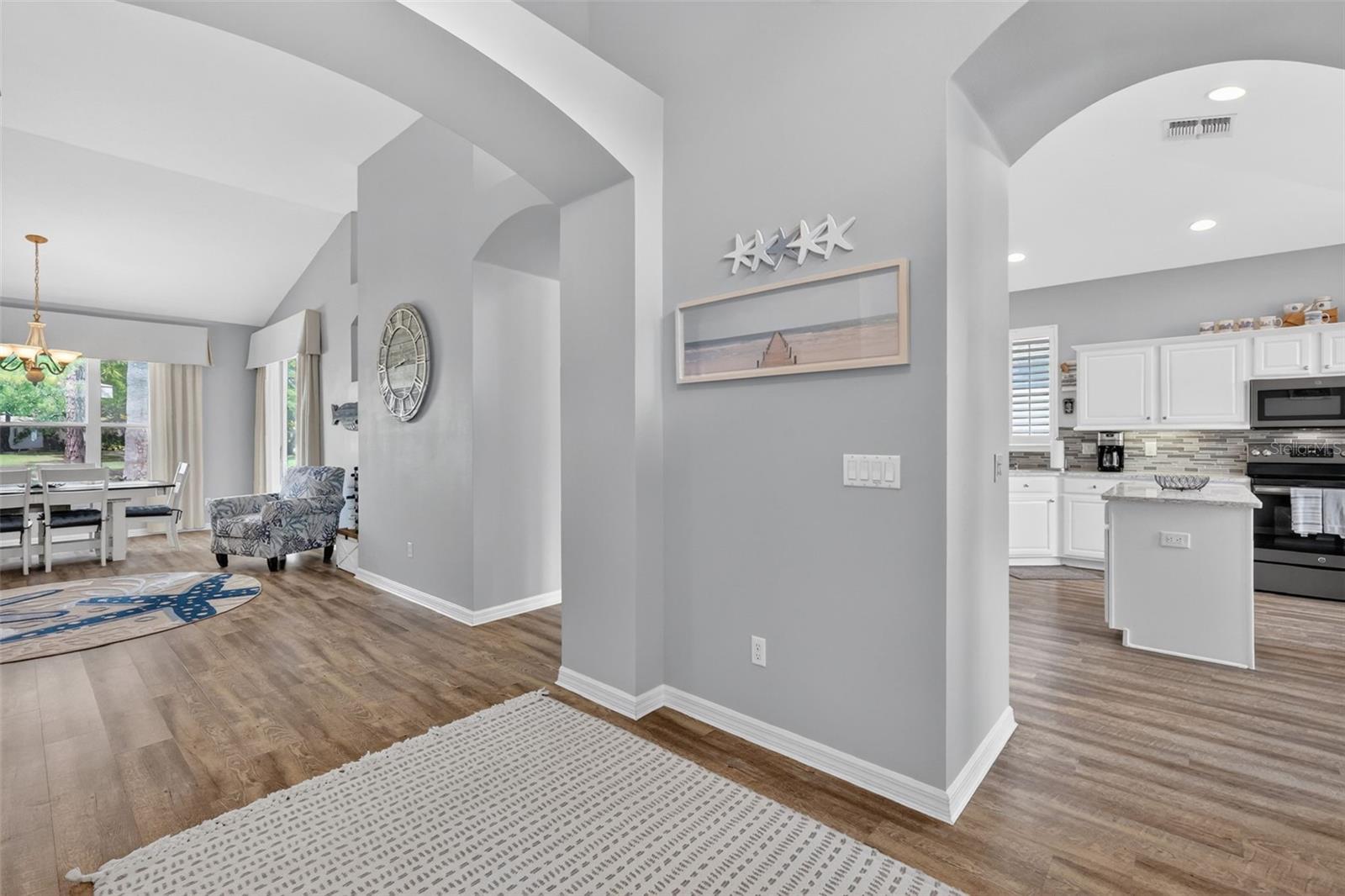 8011 Pine Hollow, Mount Dora, FL 32757