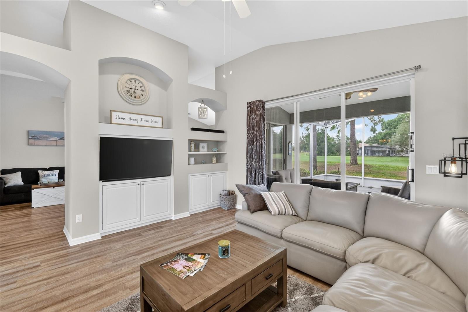 8011 Pine Hollow, Mount Dora, FL 32757