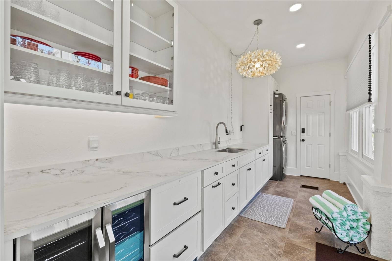 1523 1st, Bradenton, FL 34205