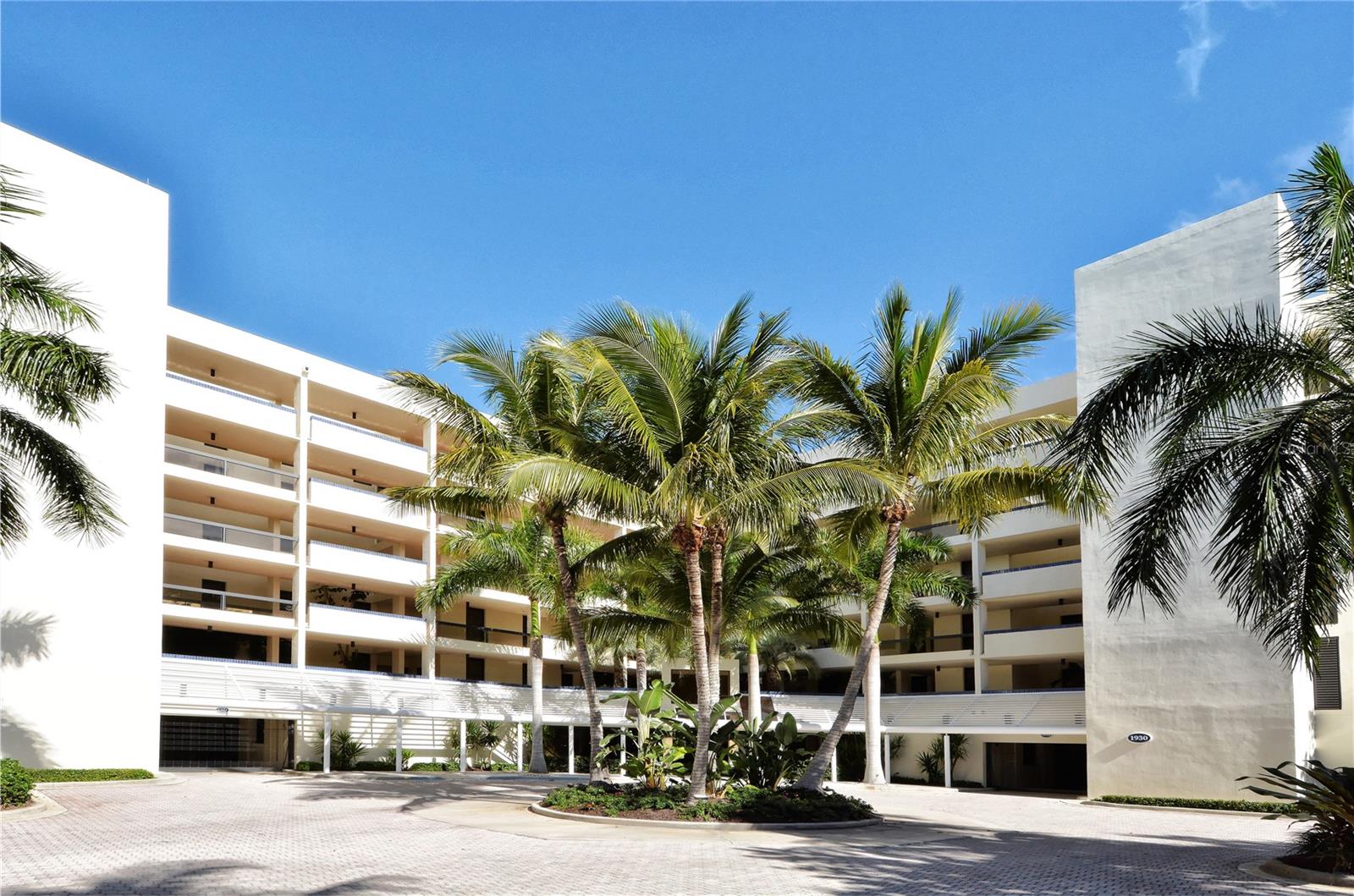 1930 Harbourside Unit 122, Longboat Key, FL 34228