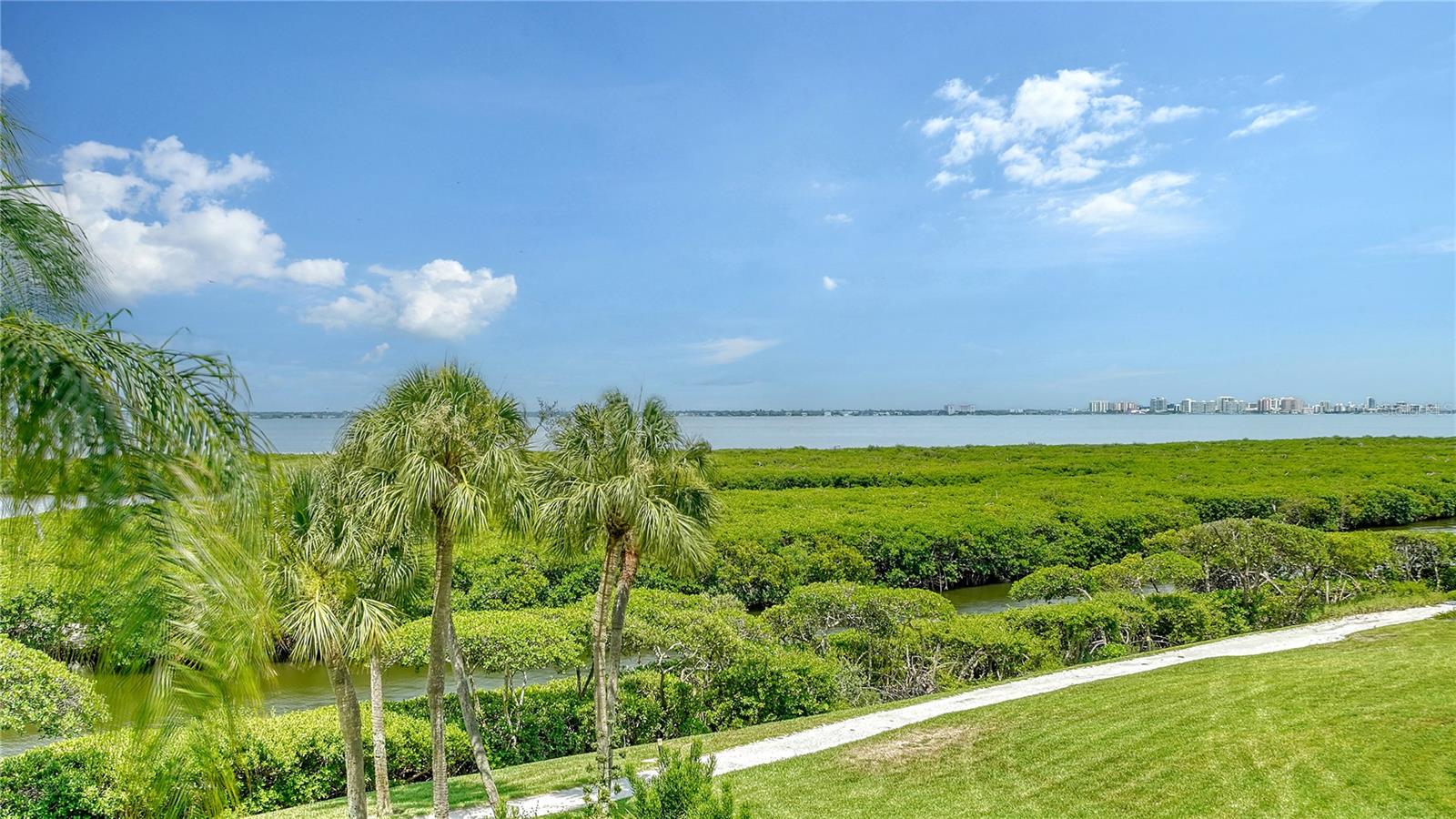 1930 Harbourside Unit 122, Longboat Key, FL 34228