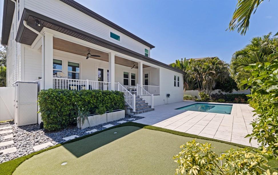 1001 Cordova, St Petersburg, FL 33704
