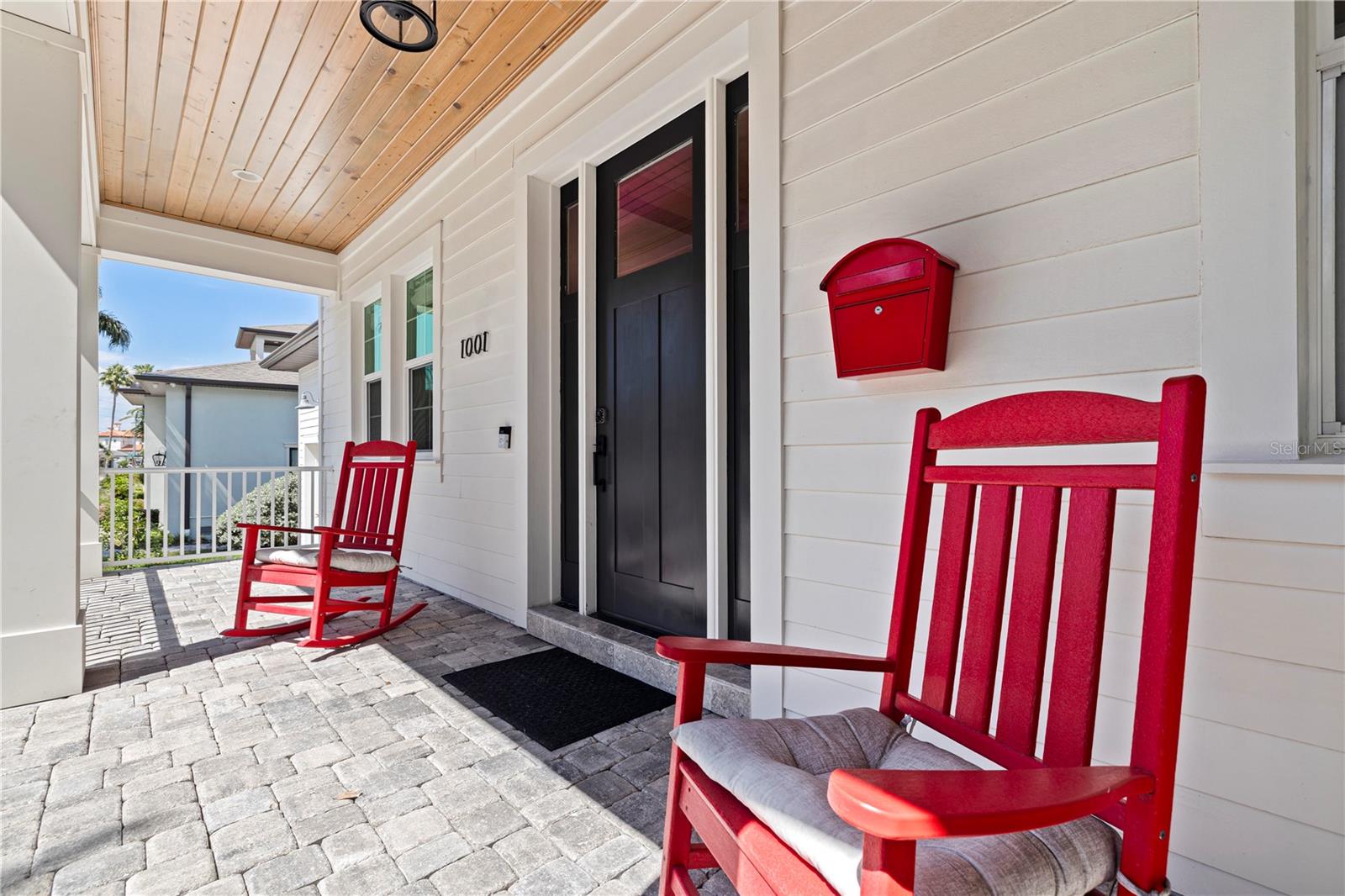 1001 Cordova, St Petersburg, FL 33704