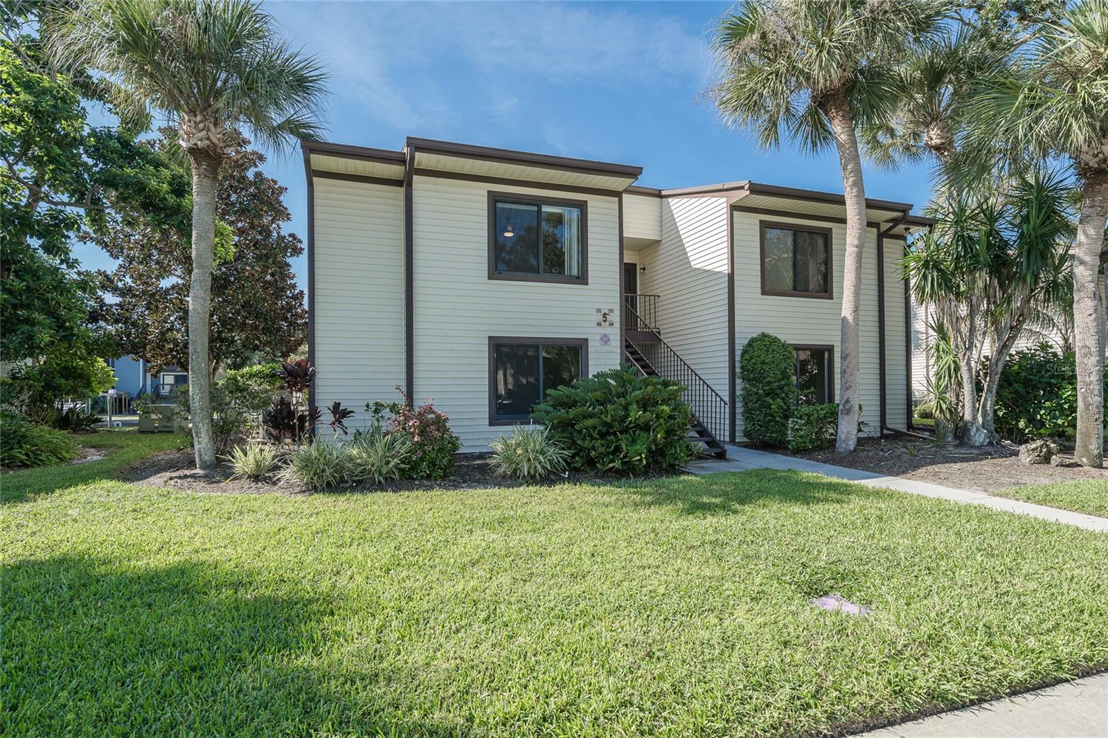372 Moorings Cove Unit 372, Tarpon Springs, FL 34689