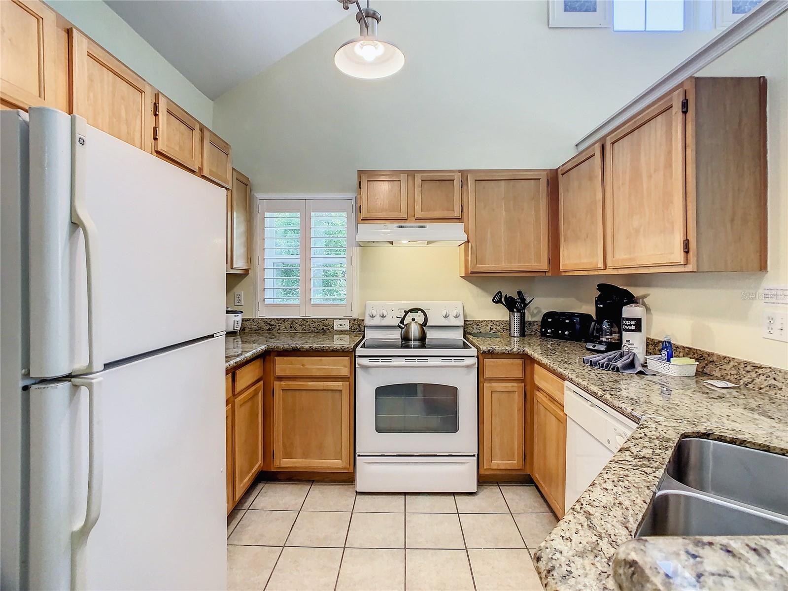 3002 Bonfire Beach Unit 202, Kissimmee, FL 34746