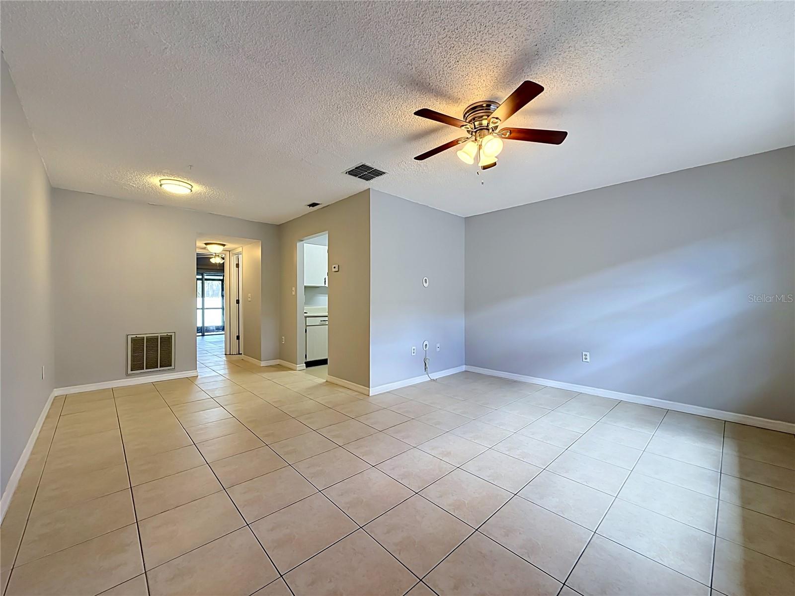 2474 Enterprise Unit 3, Clearwater, FL 33763