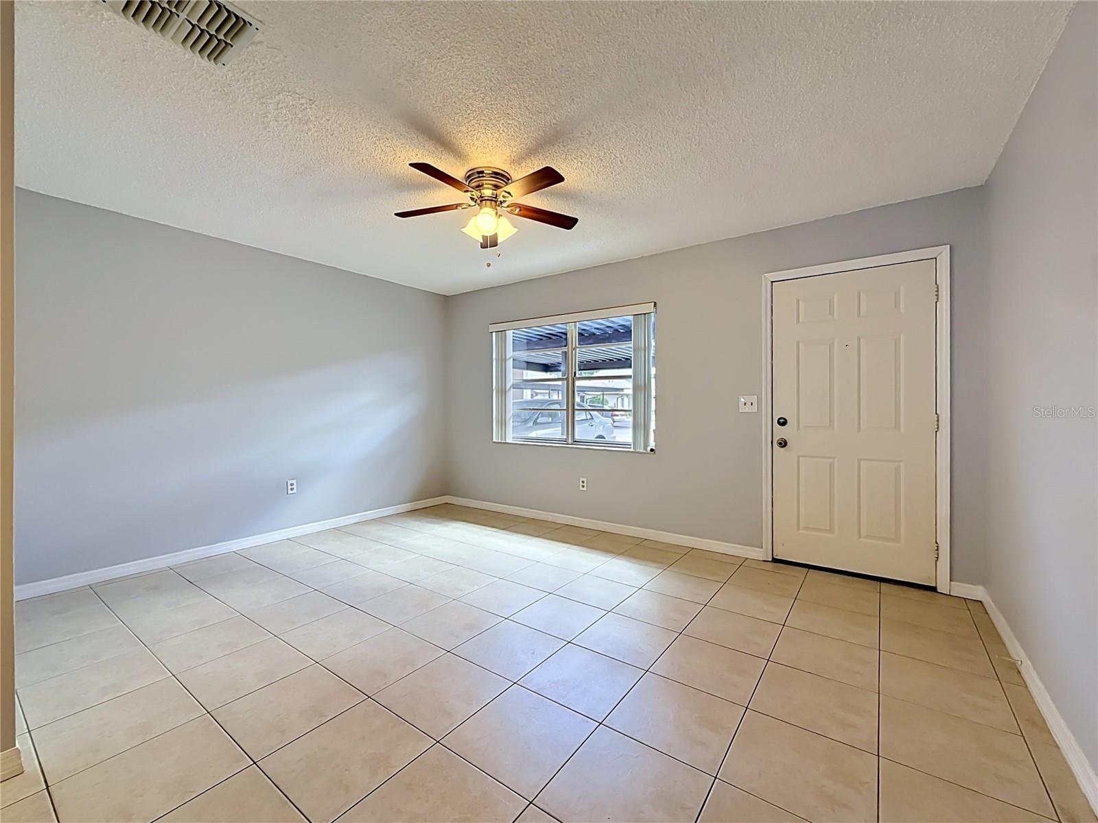 2474 Enterprise Unit 3, Clearwater, FL 33763