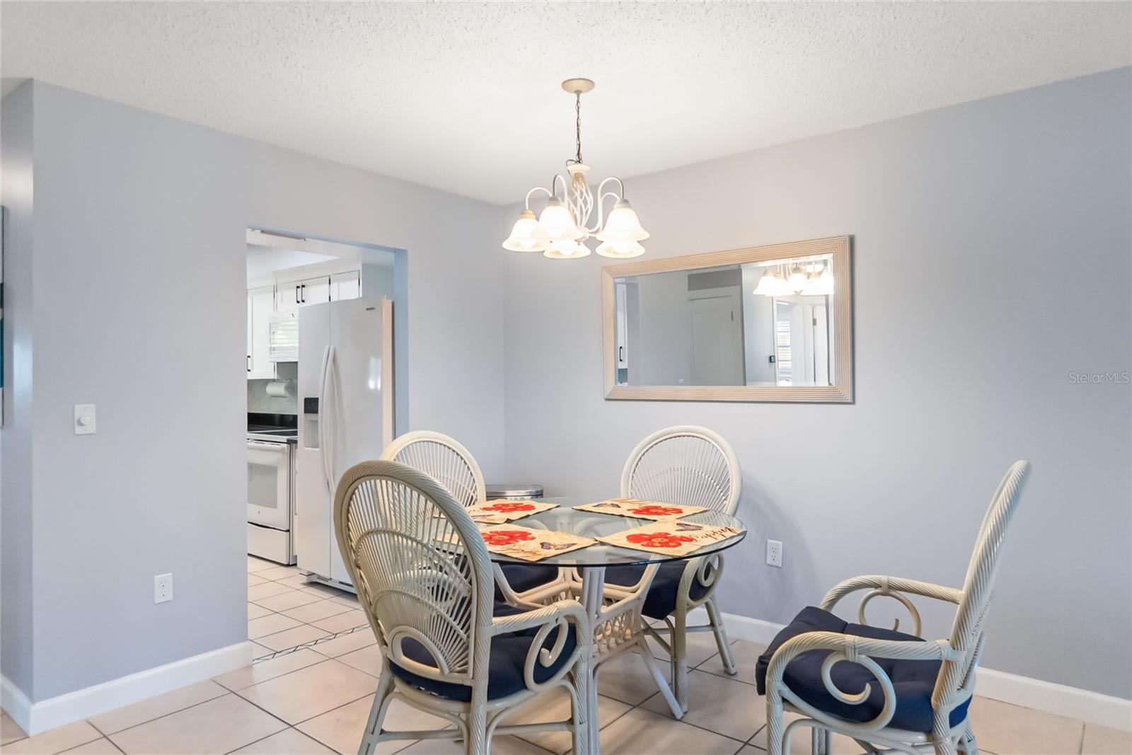 676 Park, Bradenton, FL 34207