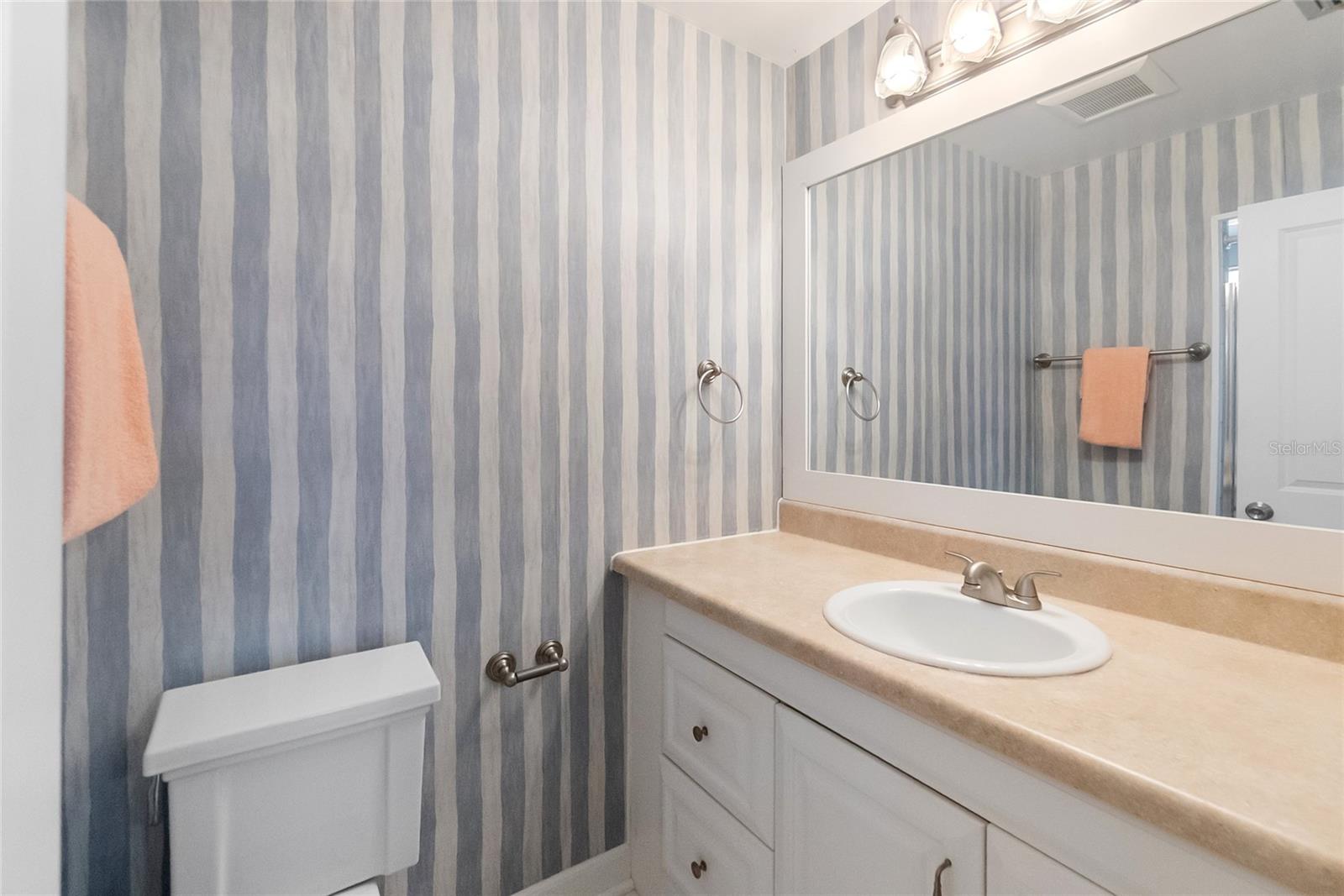 676 Park, Bradenton, FL 34207