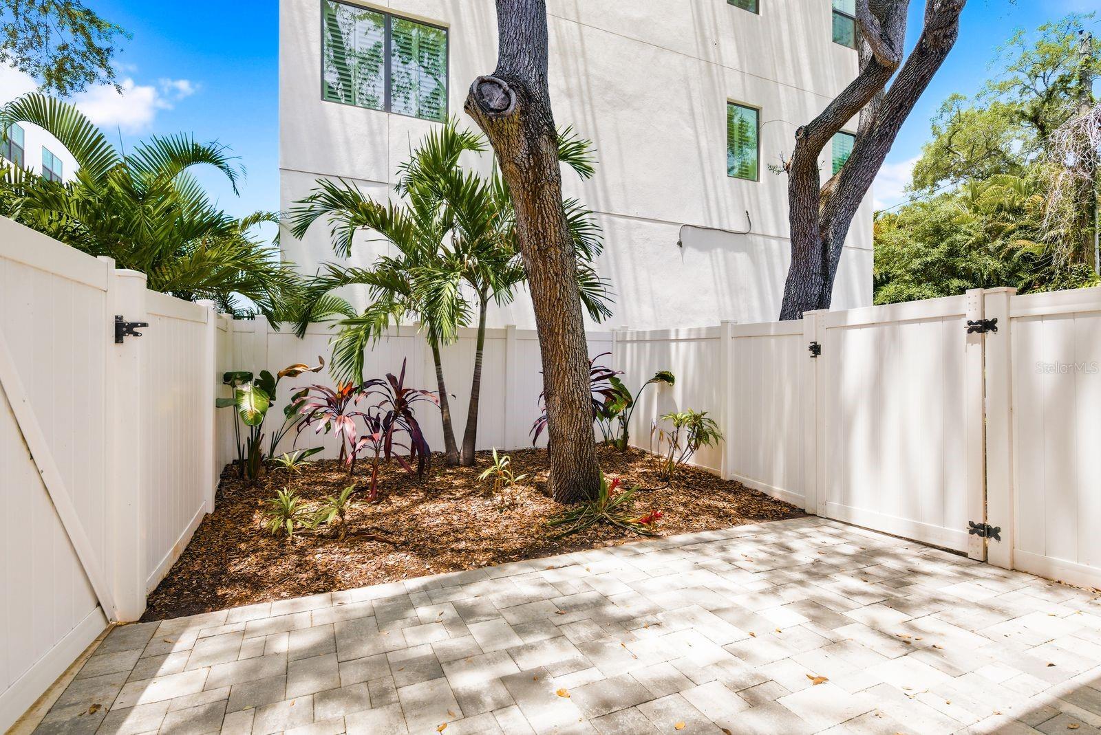 4811 Bayshore Unit 303, Tampa, FL 33611