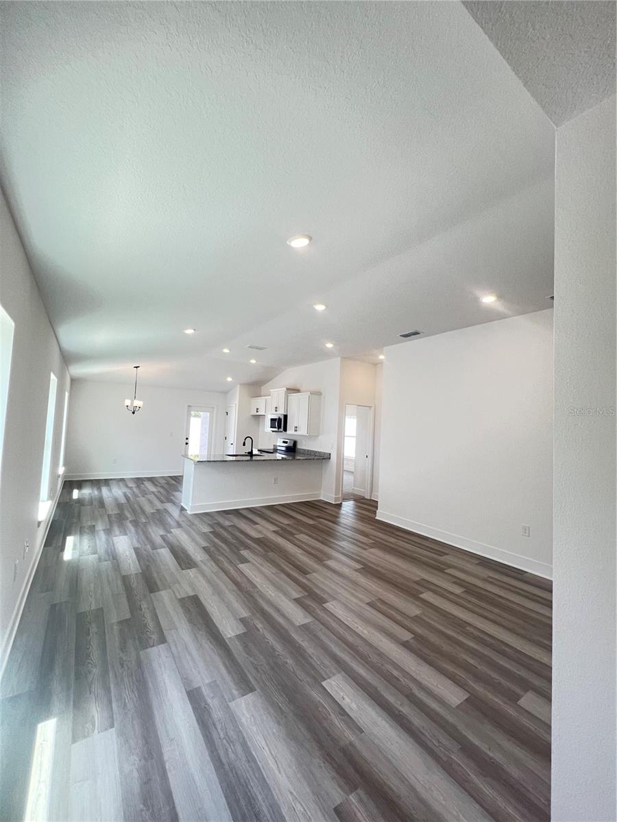 9443 Highland Hills Dr, Hudson, FL 34667