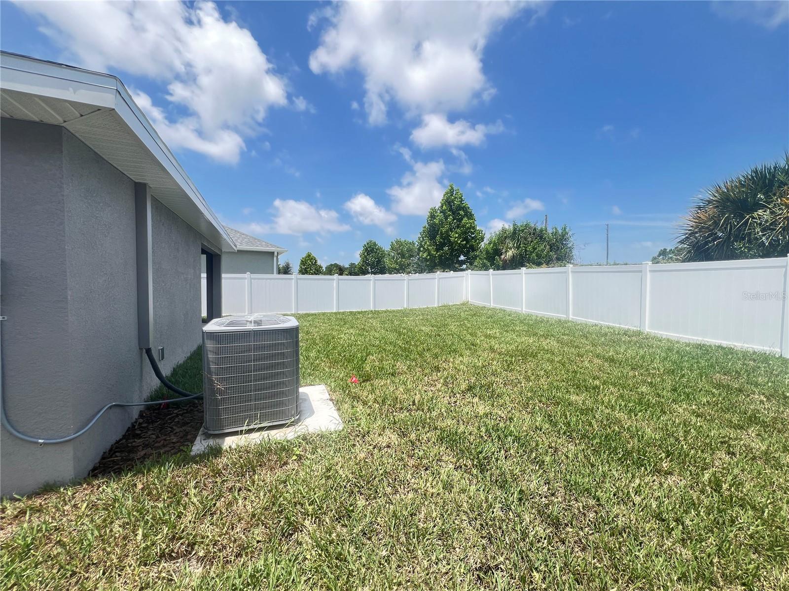 9443 Highland Hills Dr, Hudson, FL 34667