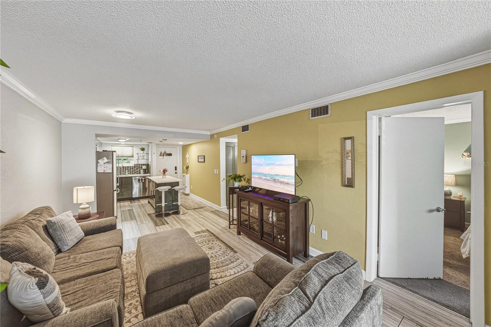 801 83rd Unit 108, St Petersburg, FL 33702