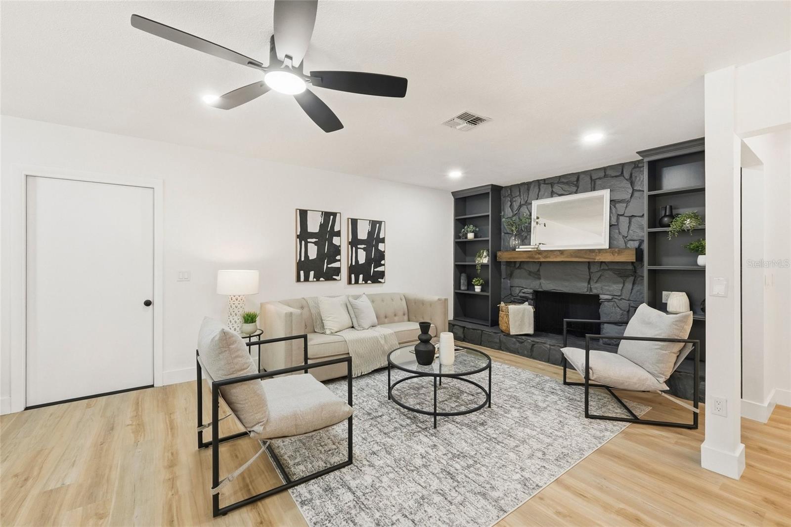 17002 Paula, Lutz, FL 33558