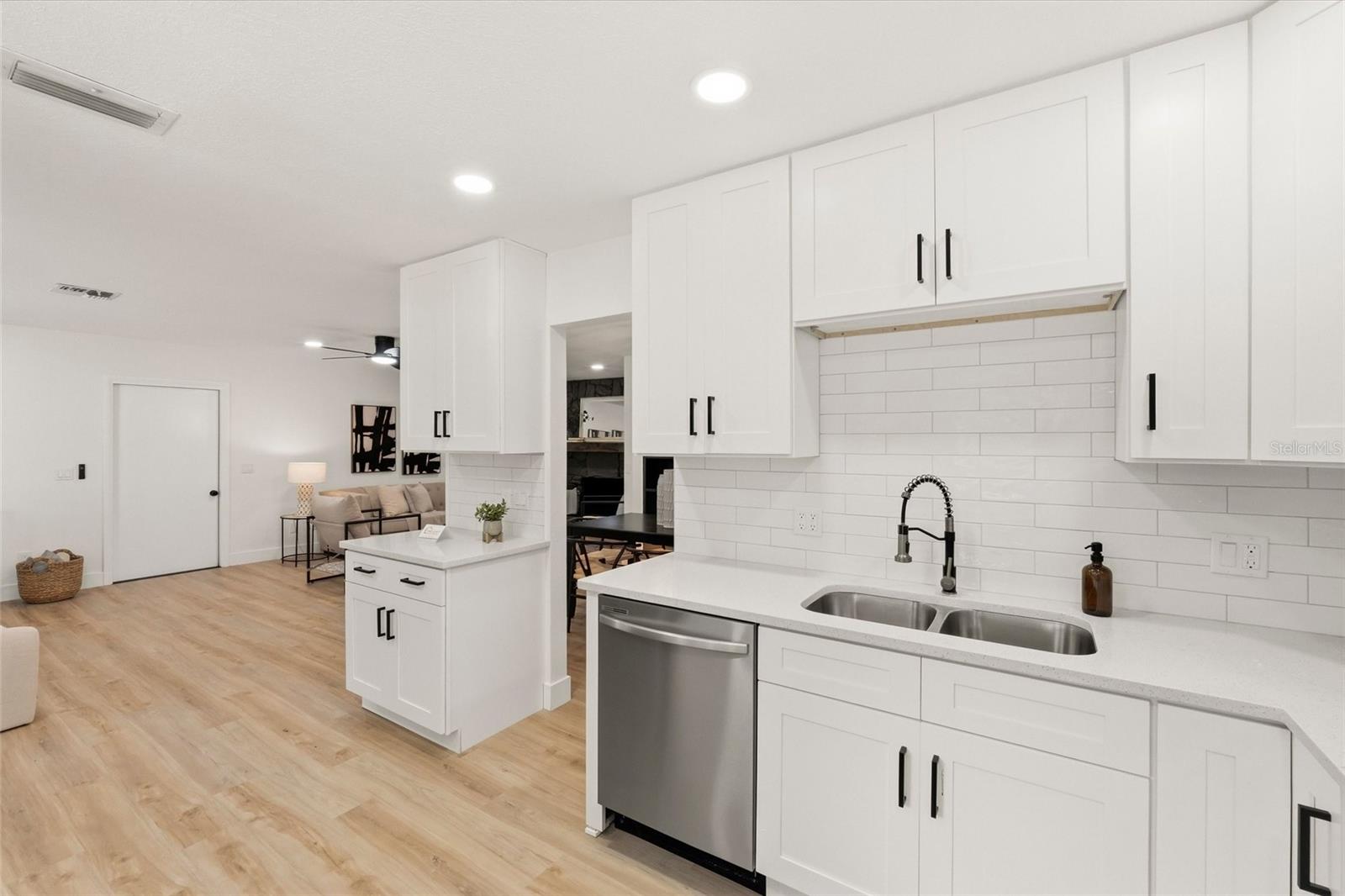 17002 Paula, Lutz, FL 33558