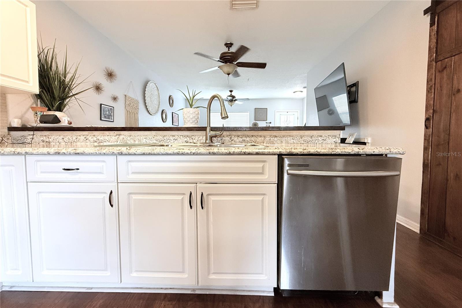 5307 Terraza, Temple Terrace, FL 33617