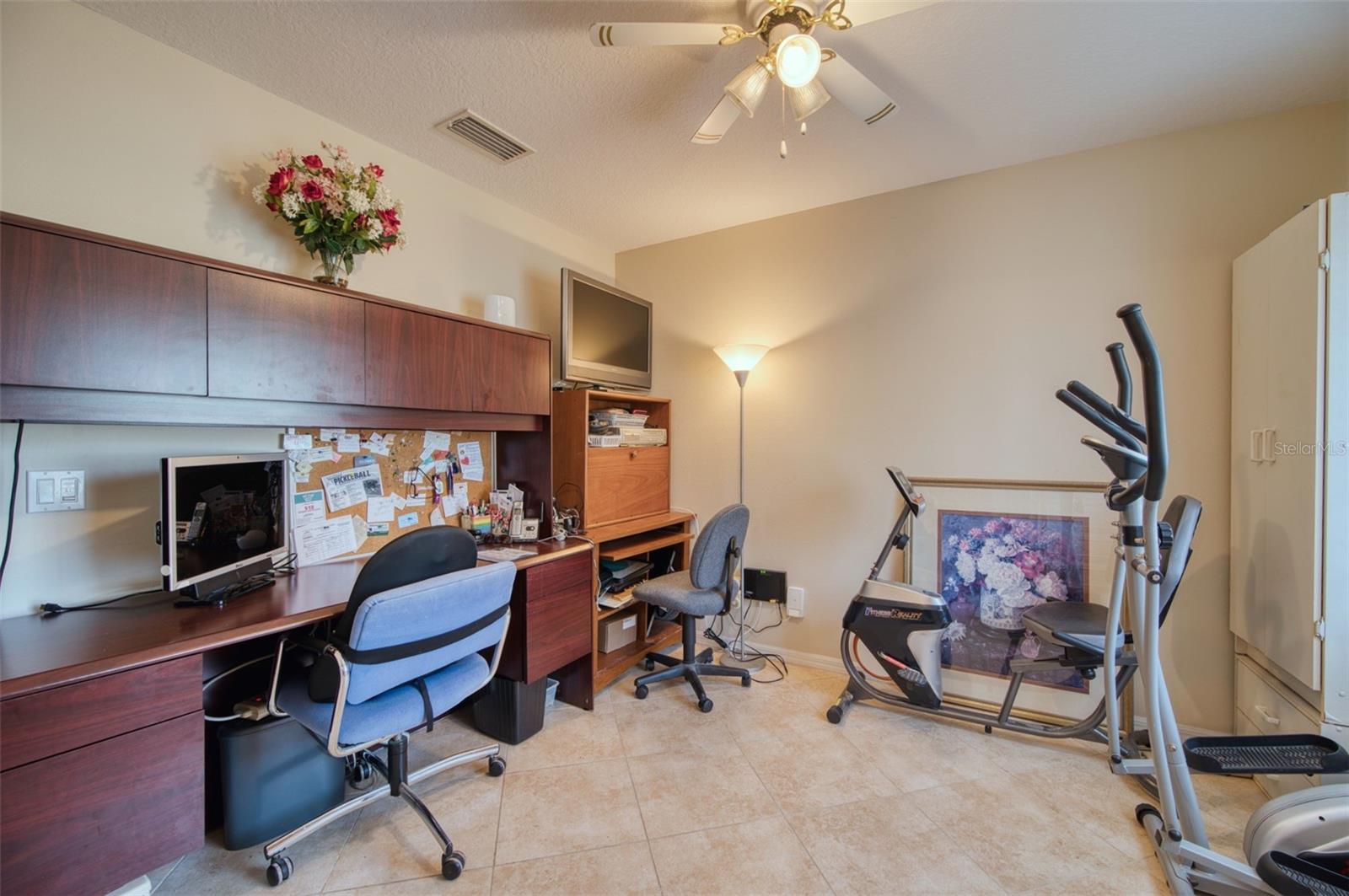 541 Falkland, Venice, FL 34293