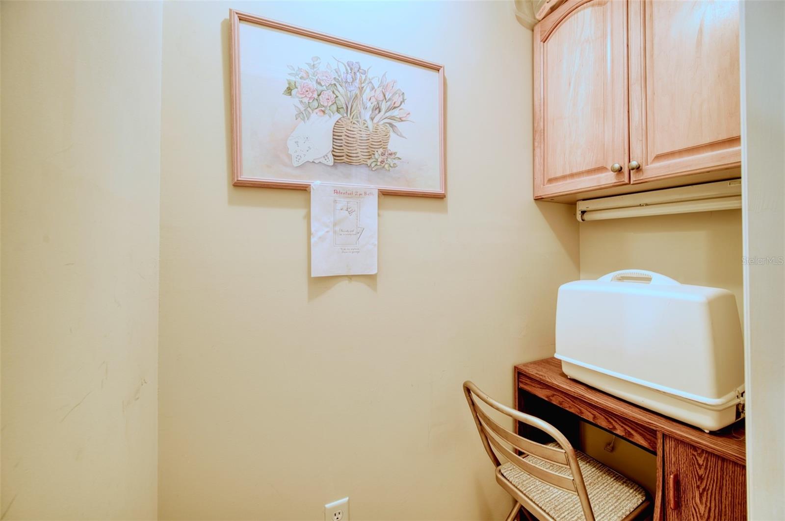 541 Falkland, Venice, FL 34293