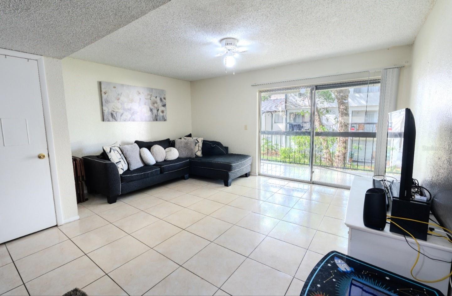 4267 Semoran Unit 11, Orlando, FL 32822