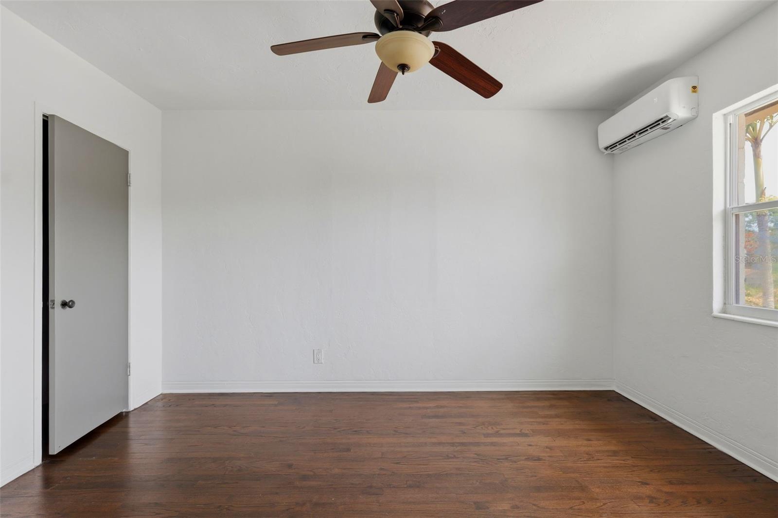 3030 5th, St Petersburg, FL 33704