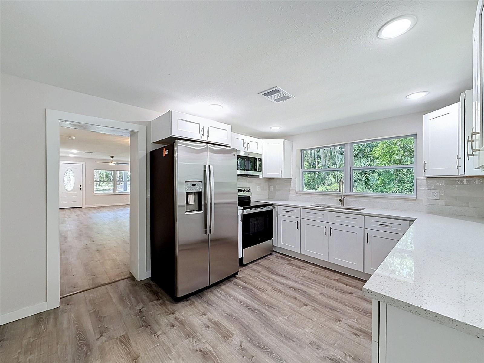 317 13th, Crystal River, FL 34428