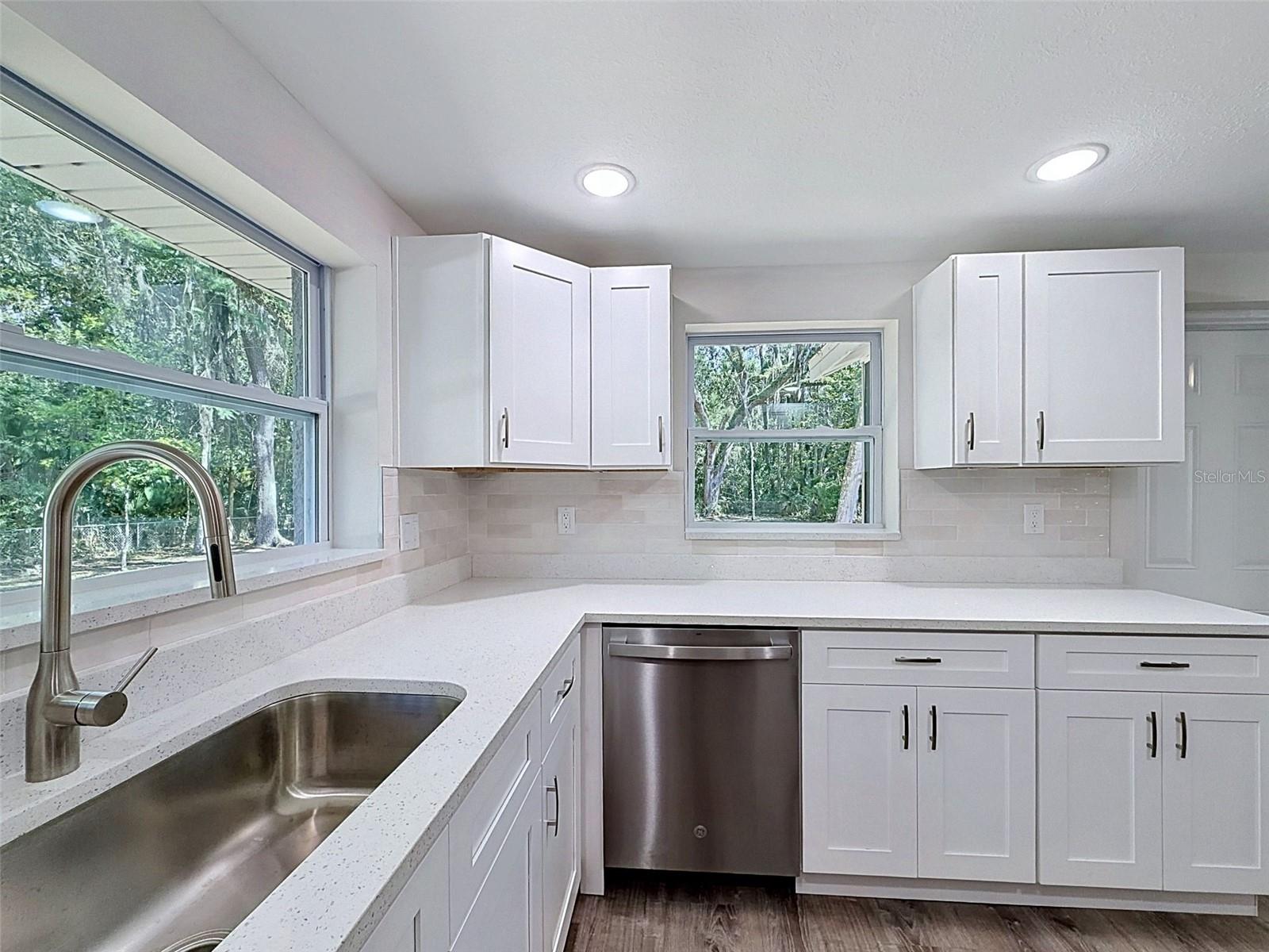 317 13th, Crystal River, FL 34428