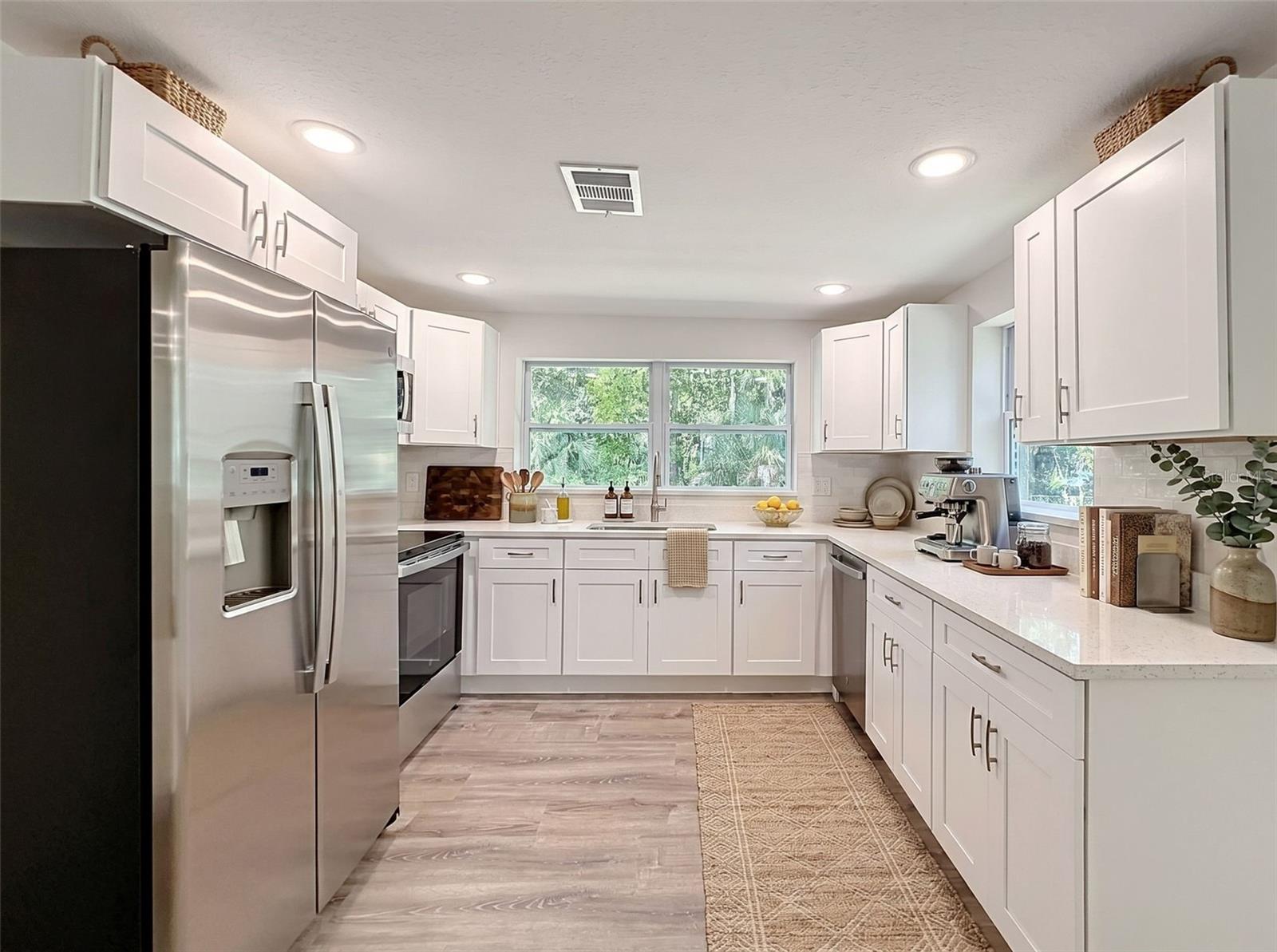 317 13th, Crystal River, FL 34428