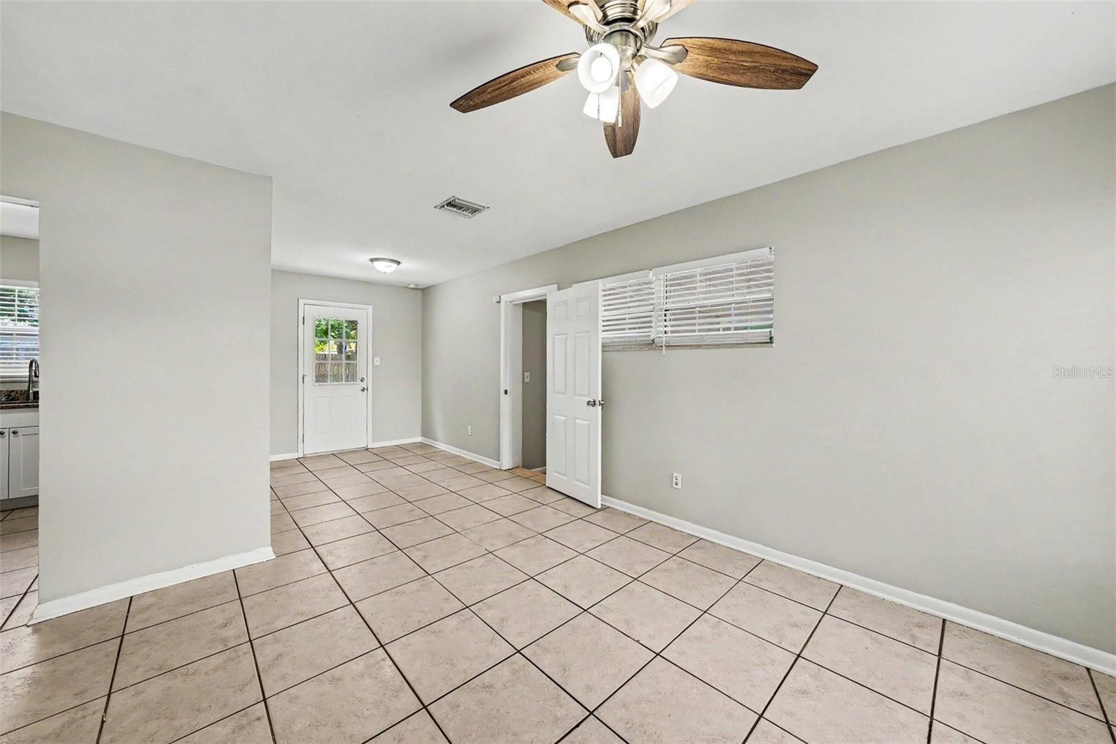 10209 28th, Tampa, FL 33612