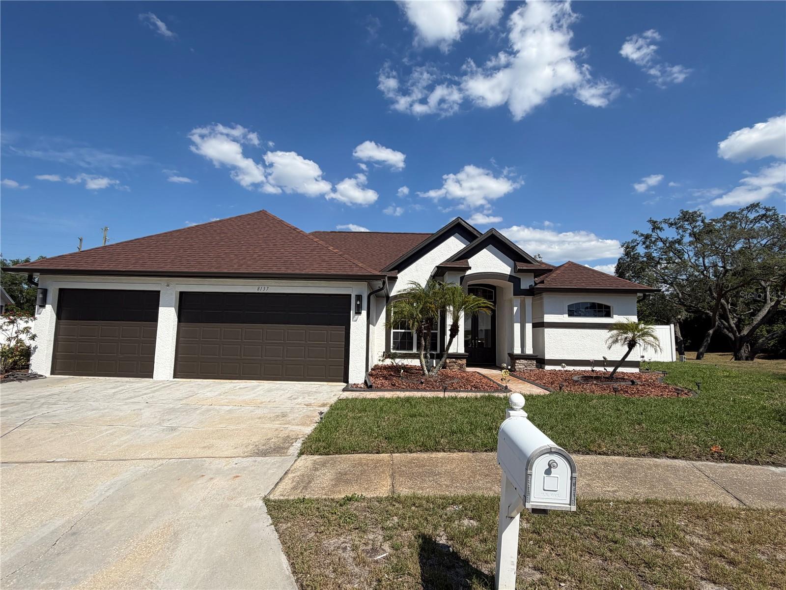 8137 Golden Bear, Port Richey, FL 34668