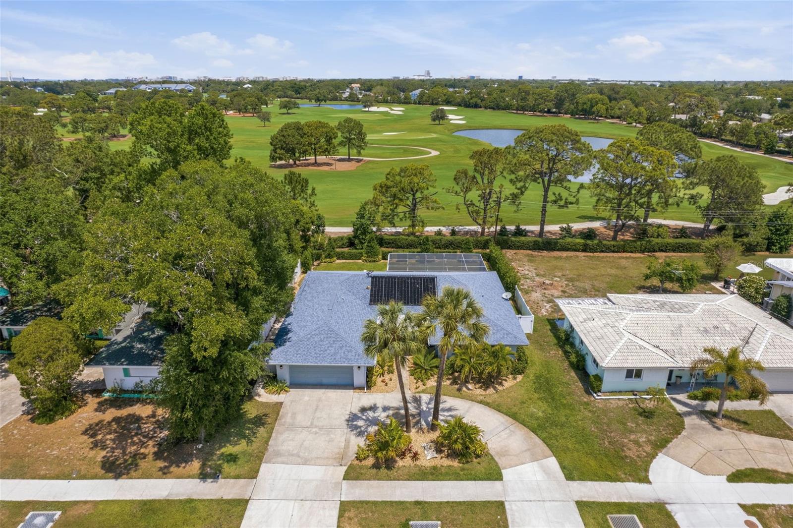 656 Mehlenbacher, Belleair, FL 33756