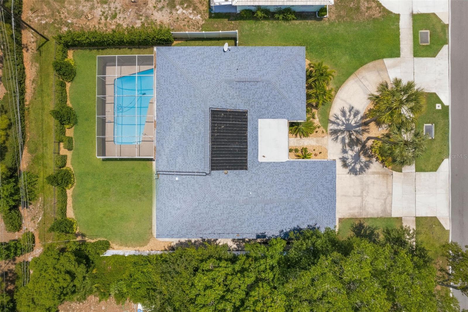 656 Mehlenbacher, Belleair, FL 33756