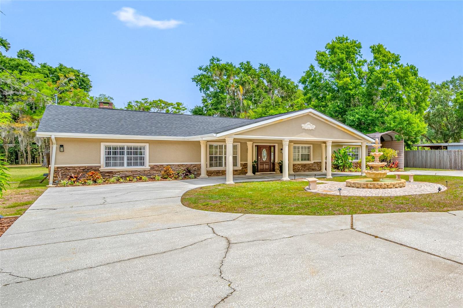 15314 Lake Magdalene, Tampa, FL 33618