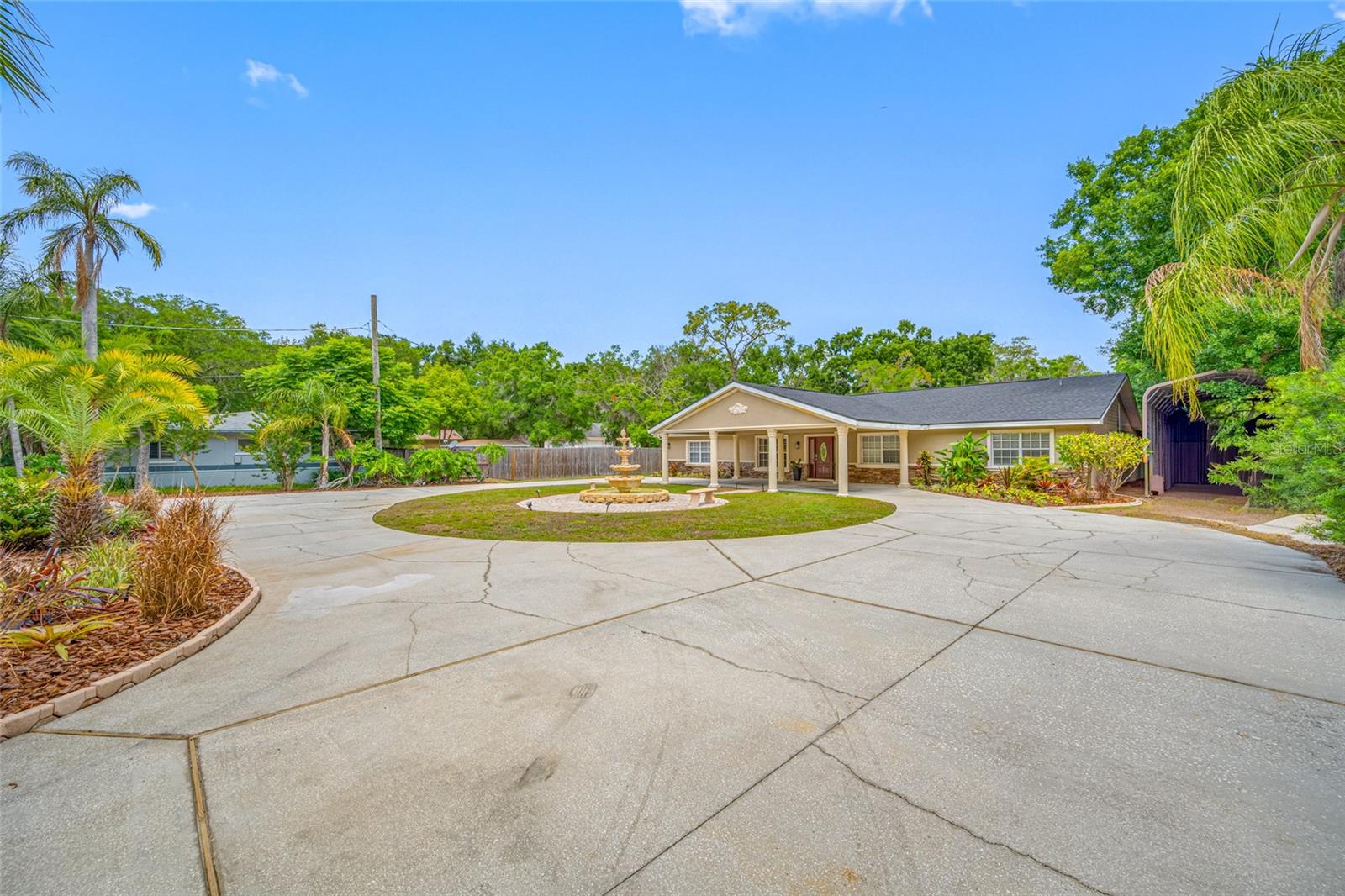 15314 Lake Magdalene, Tampa, FL 33618
