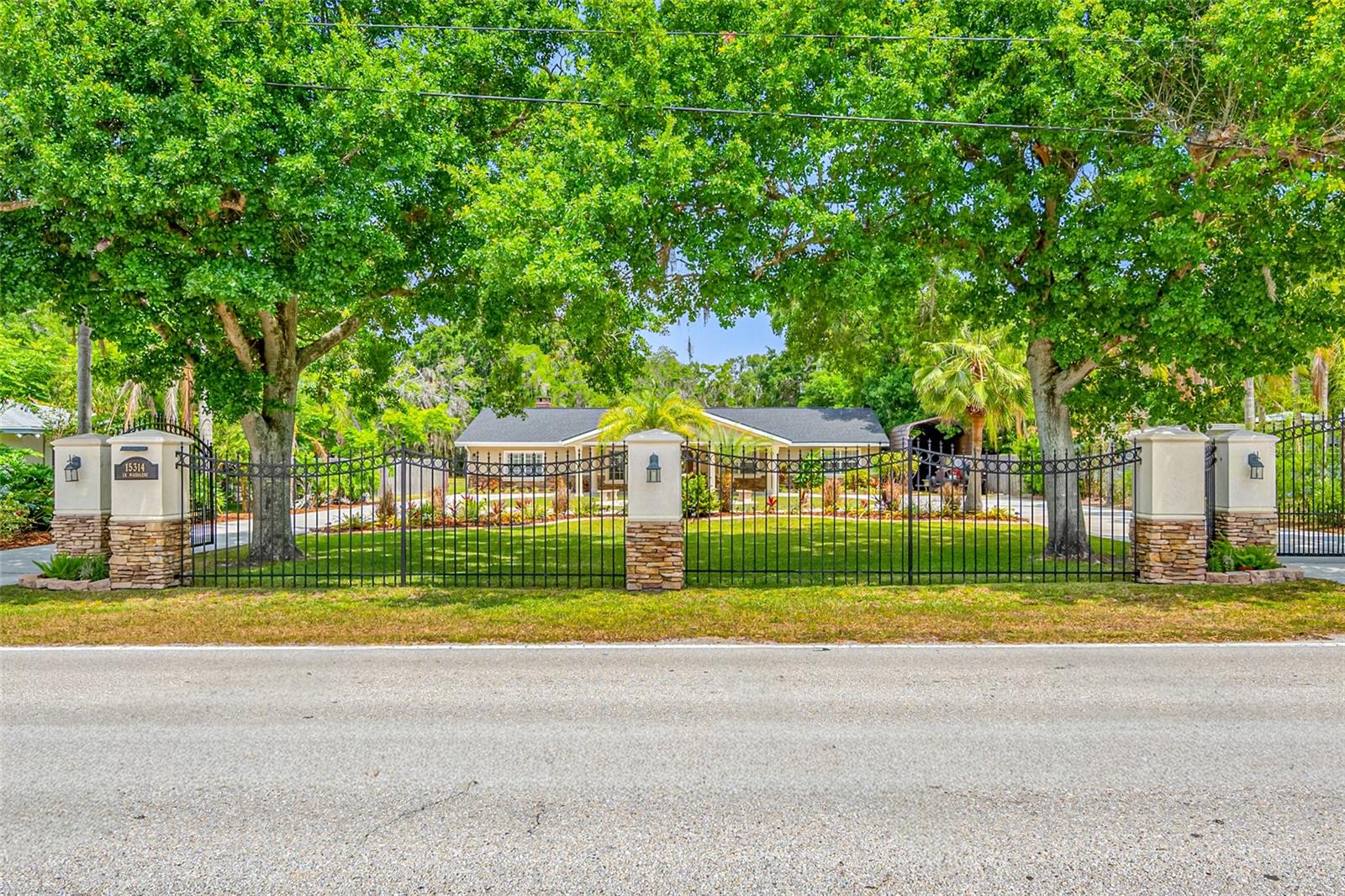15314 Lake Magdalene, Tampa, FL 33618