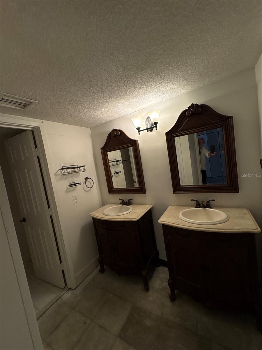 2010 Corner Lake Unit 2010, Haines City, FL 33844