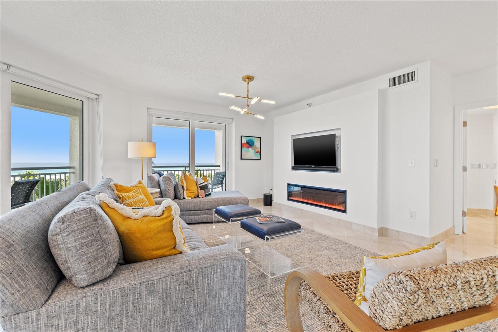 1180 Gulf Unit 401, Clearwater Beach, FL 33767