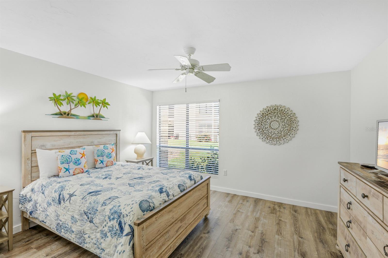1801 Gulf Unit 184, Bradenton Beach, FL 34217