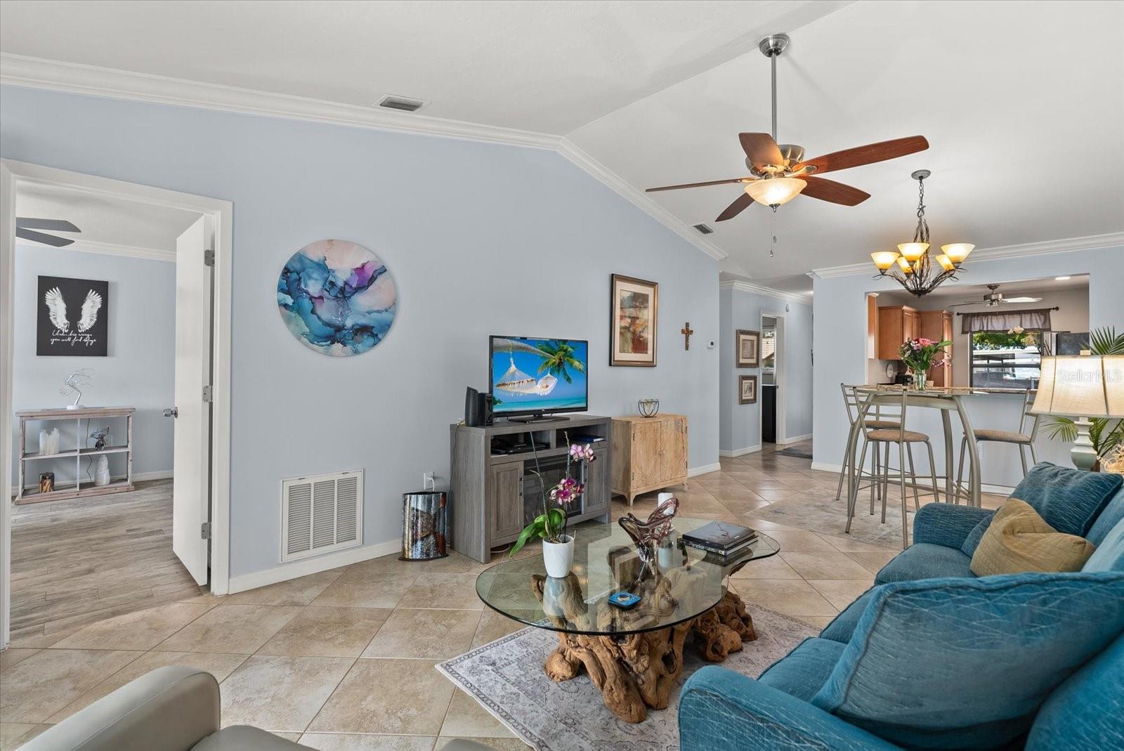 2723 60th Avenue Unit 2723, Bradenton, FL 34207