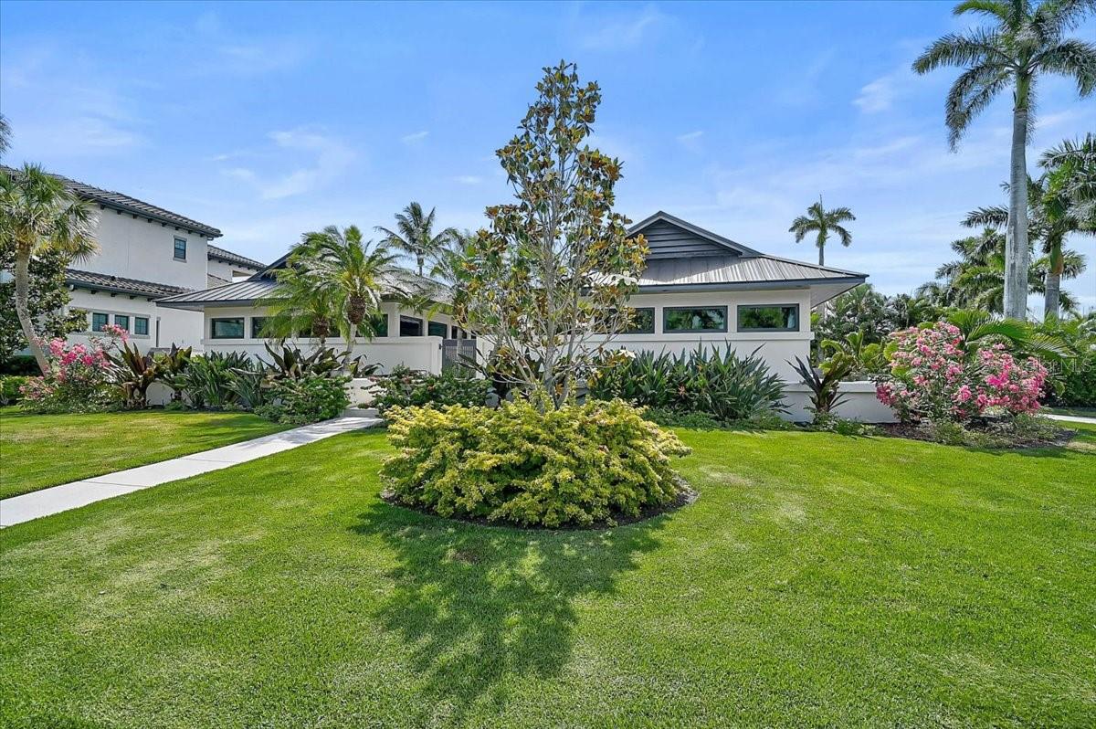 627 Owl, Sarasota, FL 34236