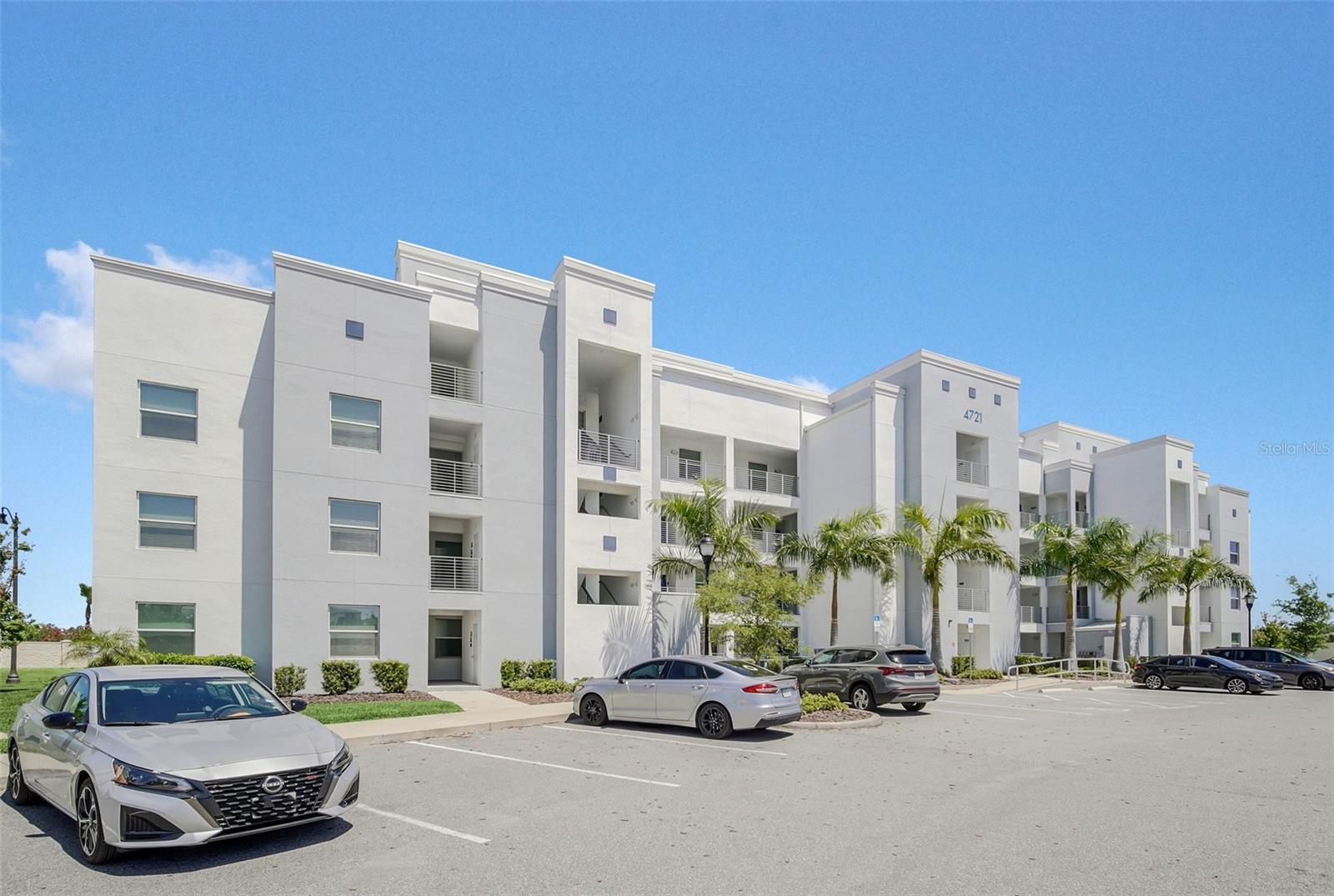 4721 Clock Tower Unit 304, Kissimmee, FL 34746