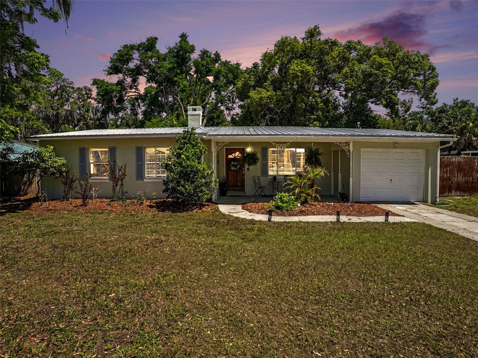 315 11th, Mount Dora, FL 32757
