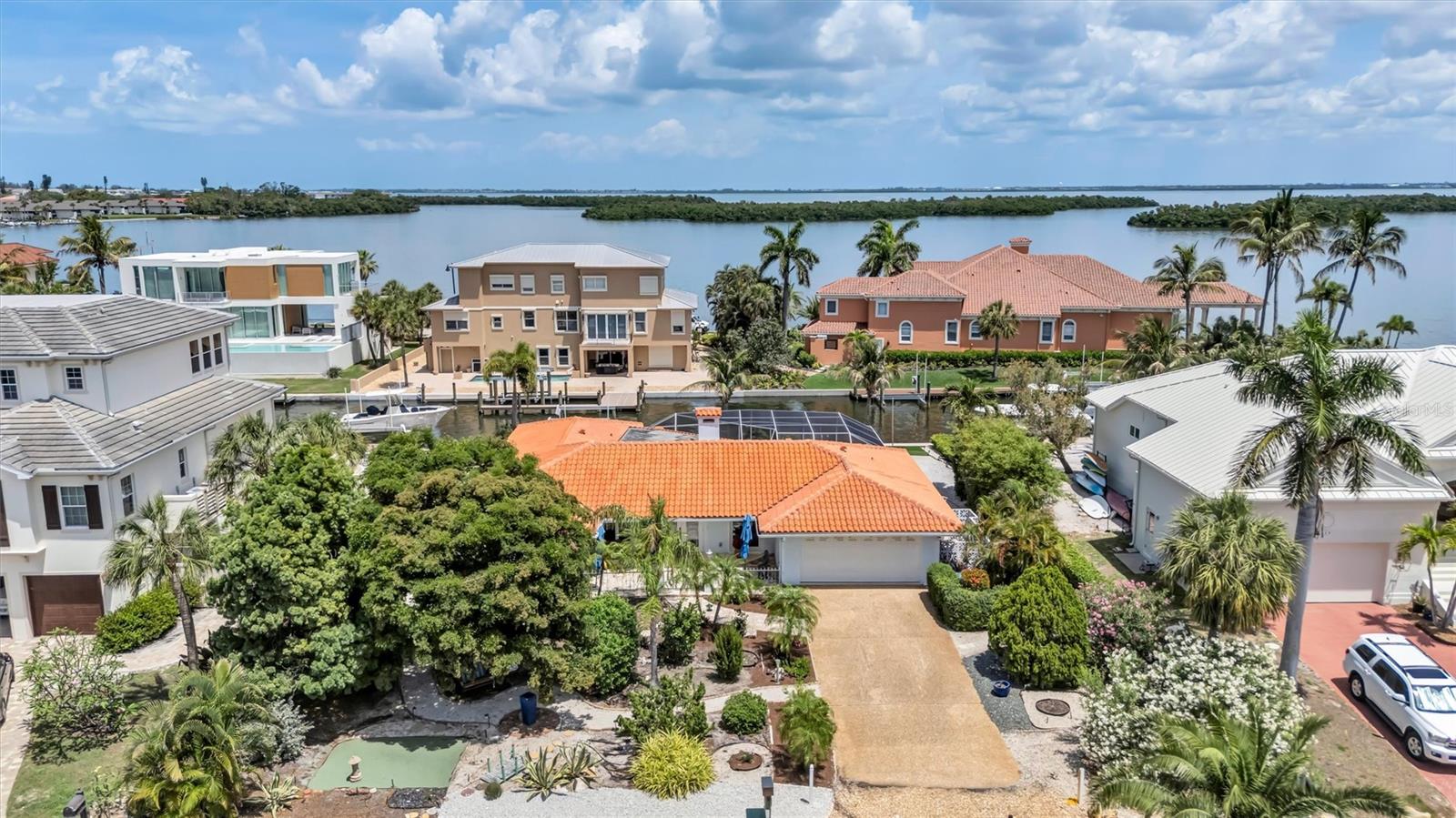 617 Rountree, Longboat Key, FL 34228