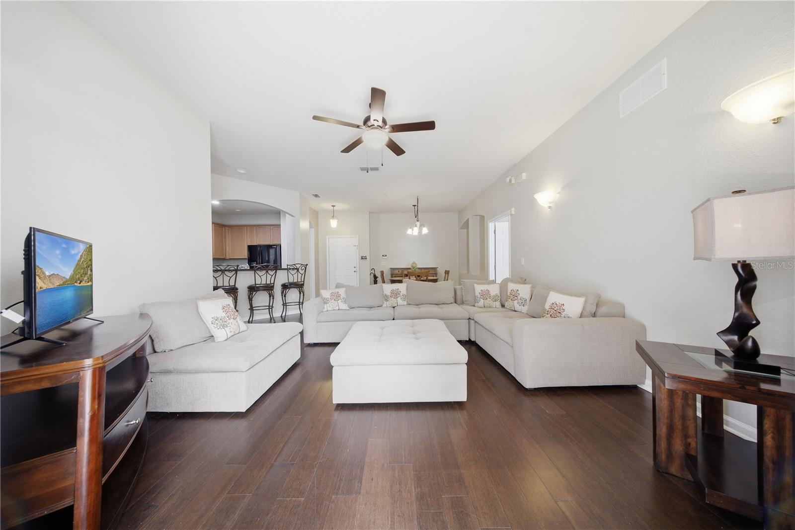3001 Laurel Run Unit 204, Kissimmee, FL 34741