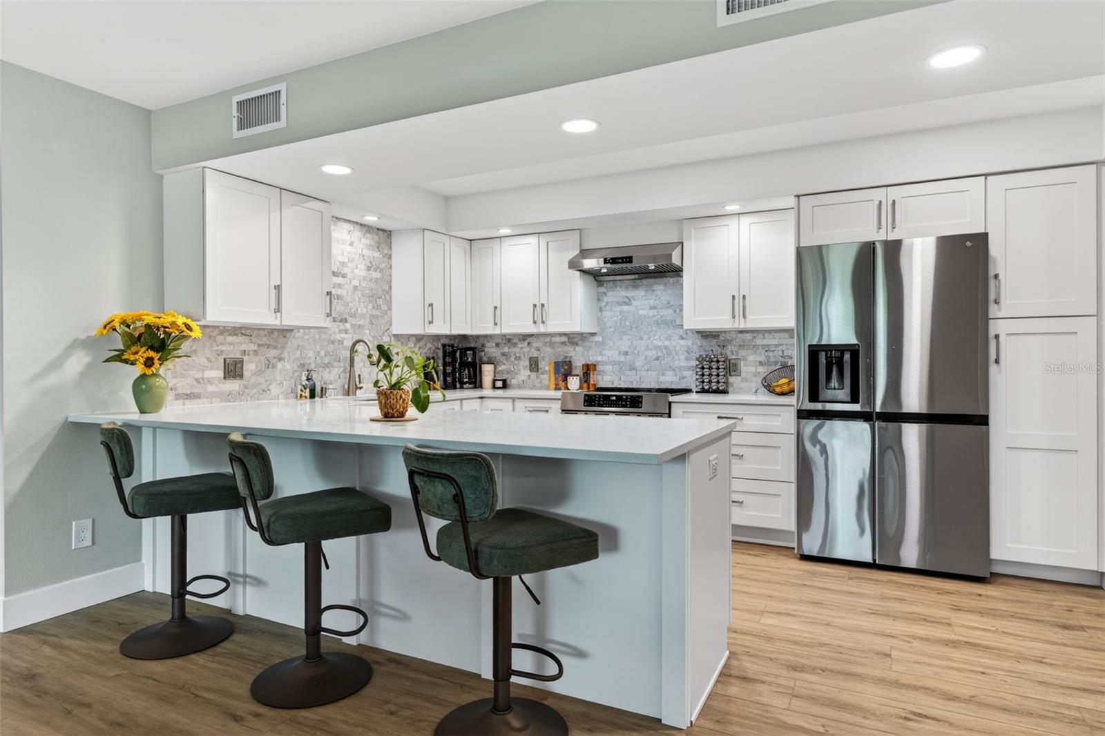 100 Oakmont Unit 107 & 108, Belleair, FL 33756