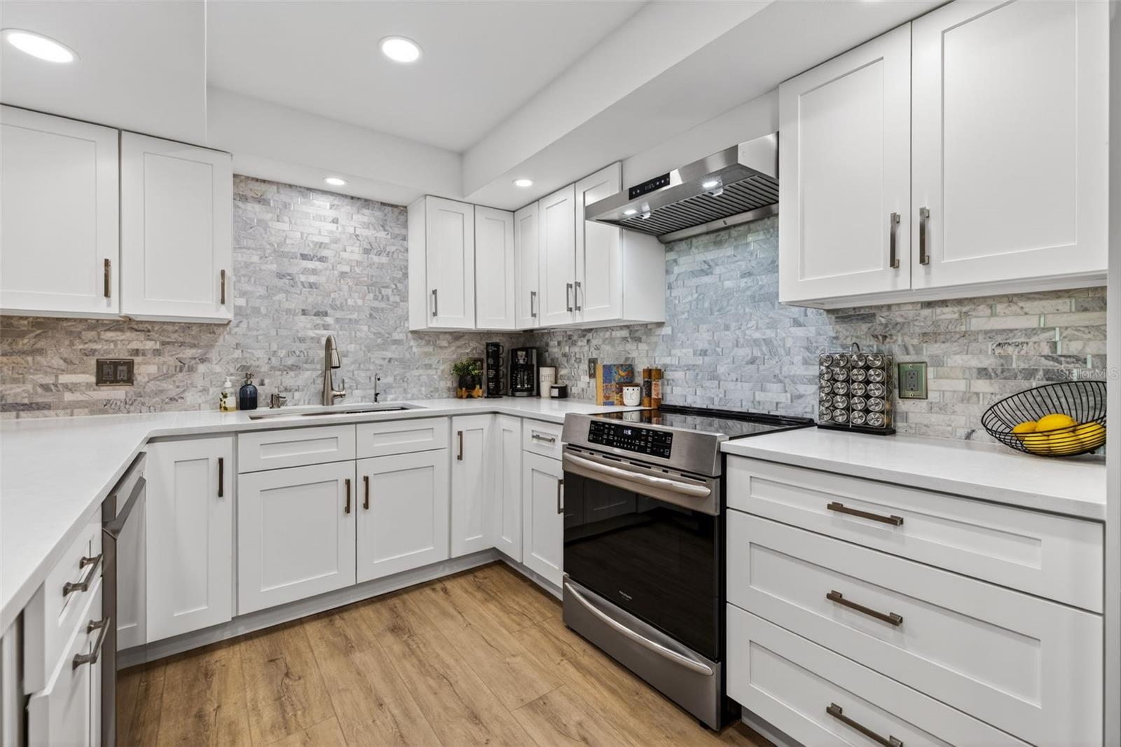 100 Oakmont Unit 107 & 108, Belleair, FL 33756